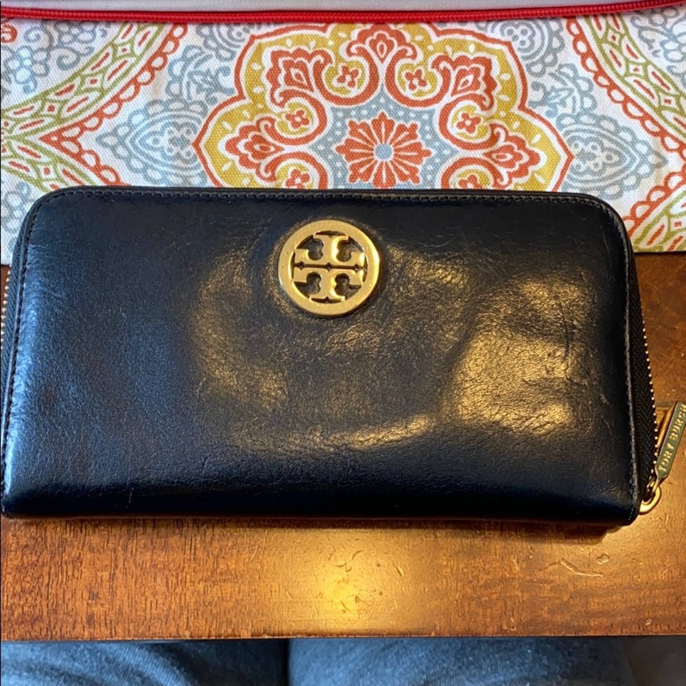 Tory Burch Full-zip wallet